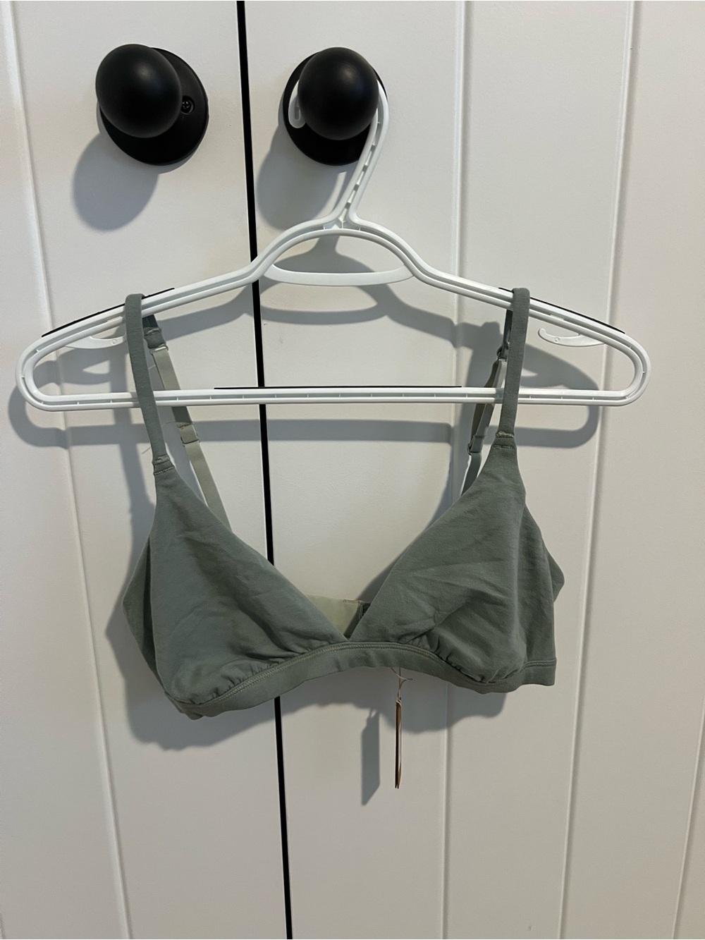 SKIMS soft Crossover Bralette in MINERAL